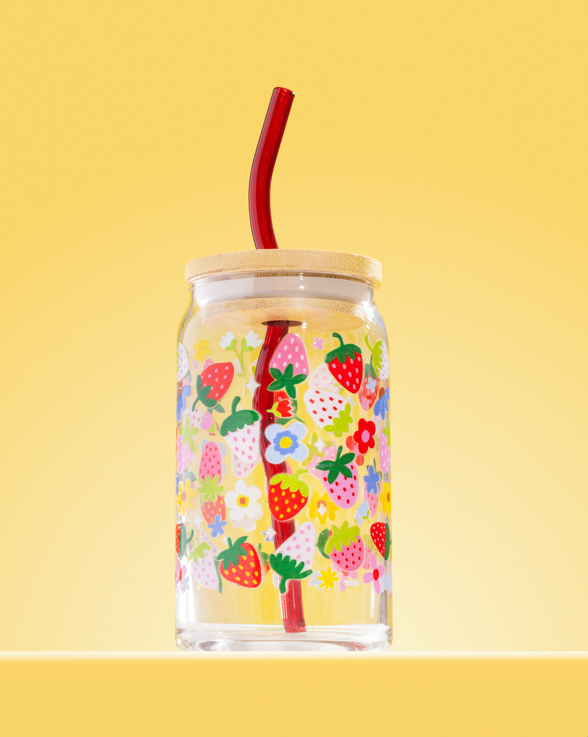 Acrylic Strawberry 16 oz